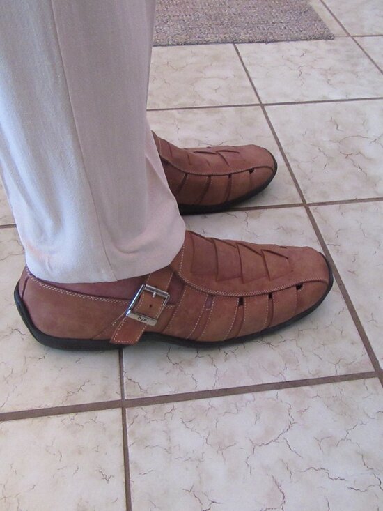Donald J. Pliner brown suede leather fishermans sandals shoes - 12 - 1990\'s EUC